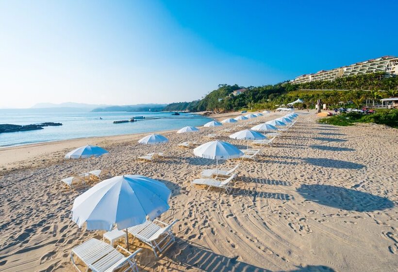 Kanucha Bay Hotel & Villas