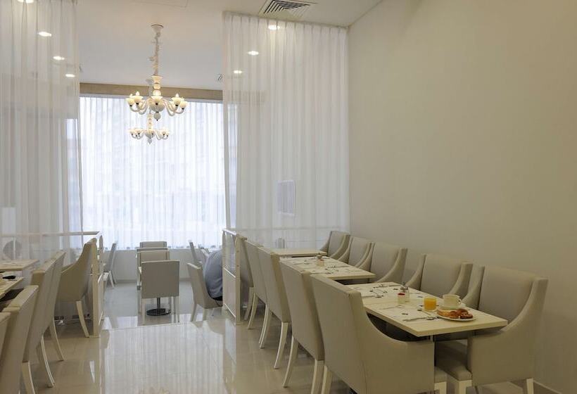 ホテル Kyriad Prestige Perpignan Centre Del Mon