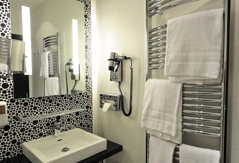 ホテル Kyriad Prestige Perpignan Centre Del Mon