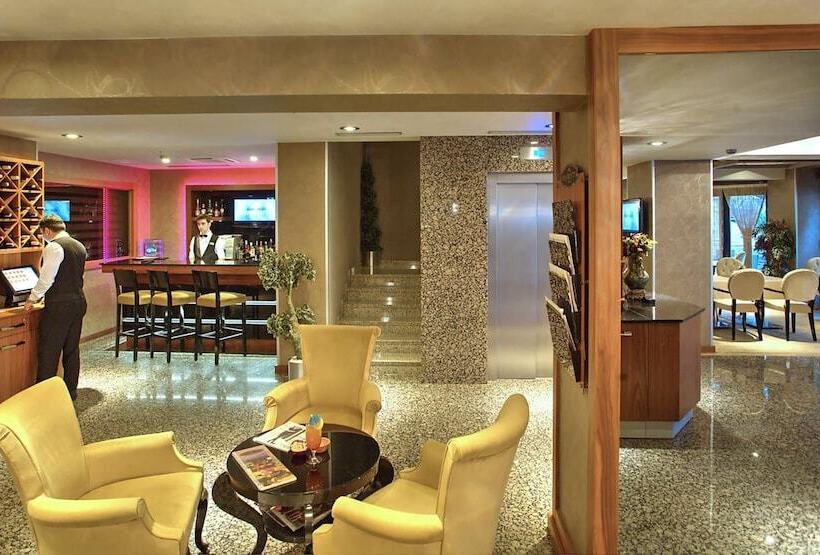 Fotos del hotel Momento  Special Category:  24