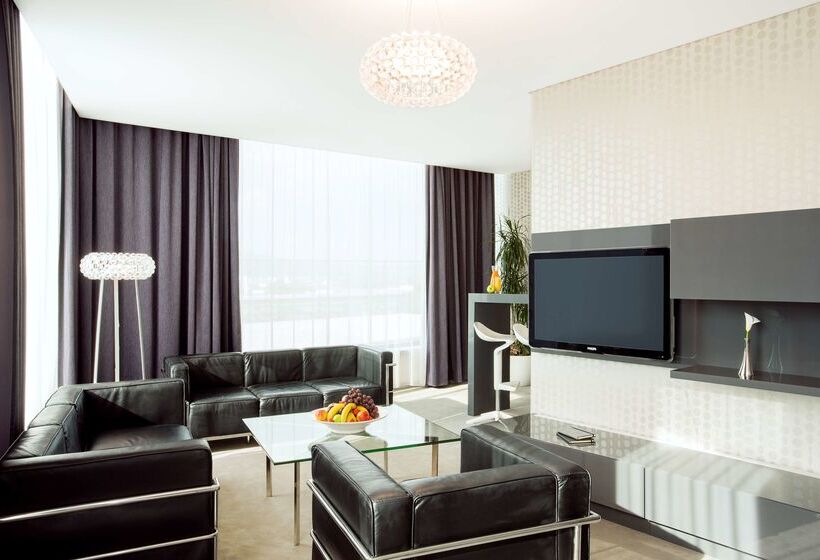 호텔 NH Bratislava Gate One