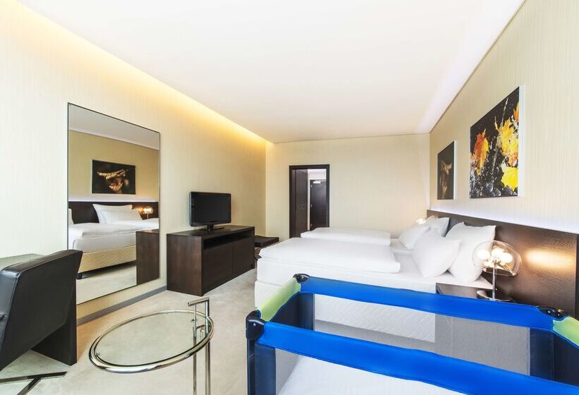 호텔 NH Bratislava Gate One