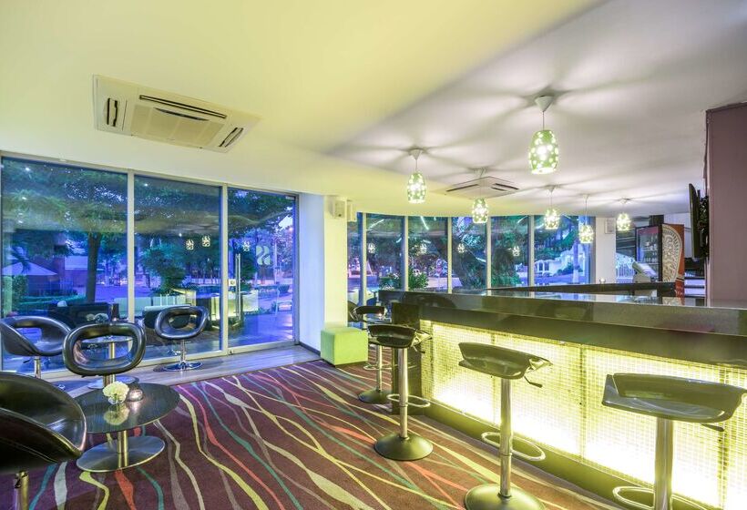 Fotos del hotel Nh Collection Royal Smartsuites:  24