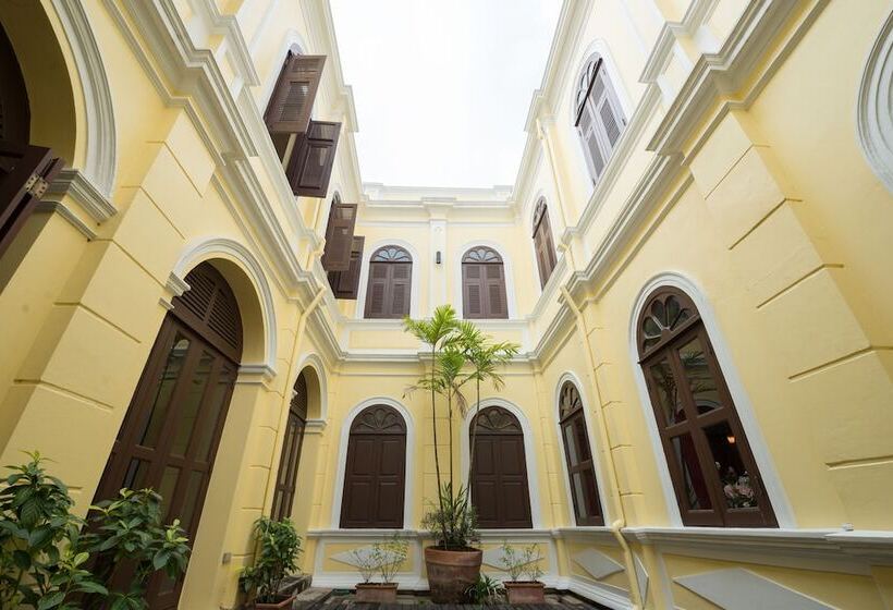 هتل Praya Palazzo