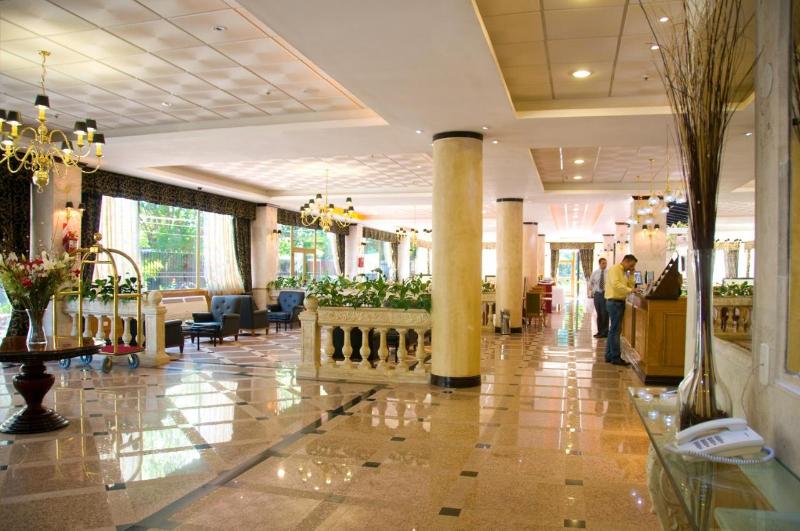 בית מלון כפרי Ramada By Wyndham Buenos Aires
