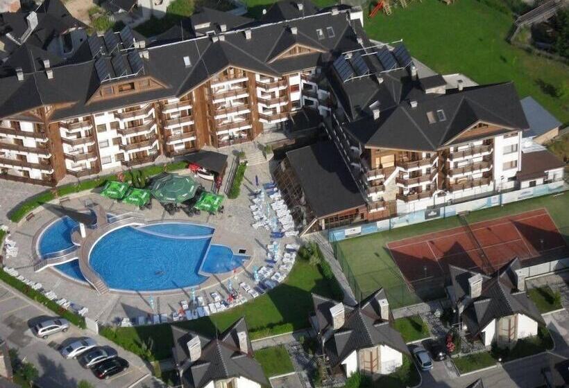هتل Redenka Holiday Club
