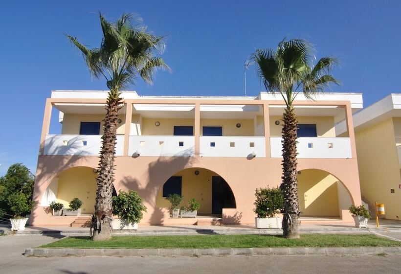 هتل Residence Oasi Salento