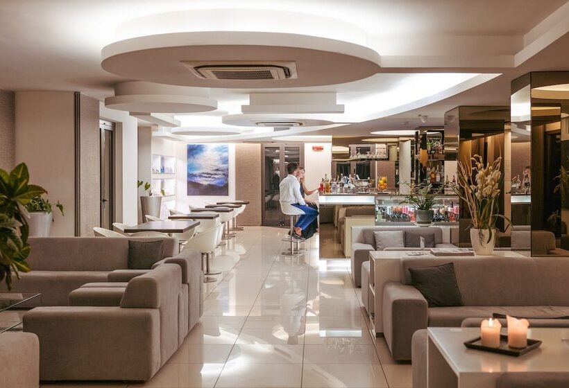 ホテル Resort Villa Luisa & Spa
