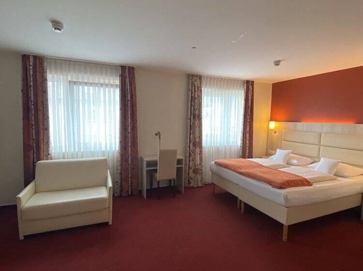 Fotos del hotel Rödelheimer Hof - Am Wasserturm:  5