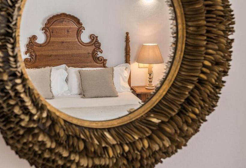 فندق ريفى Finca Can Beneit
