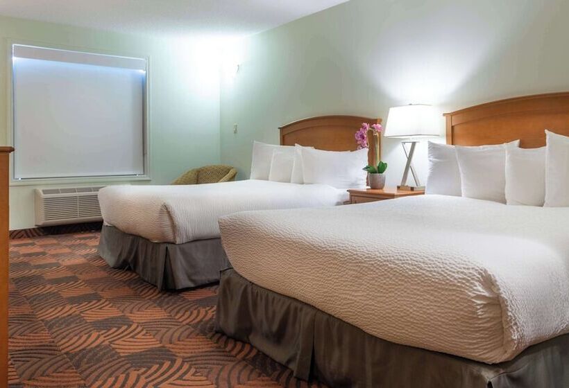 فندق Service Plus Inns And Suites Calgary