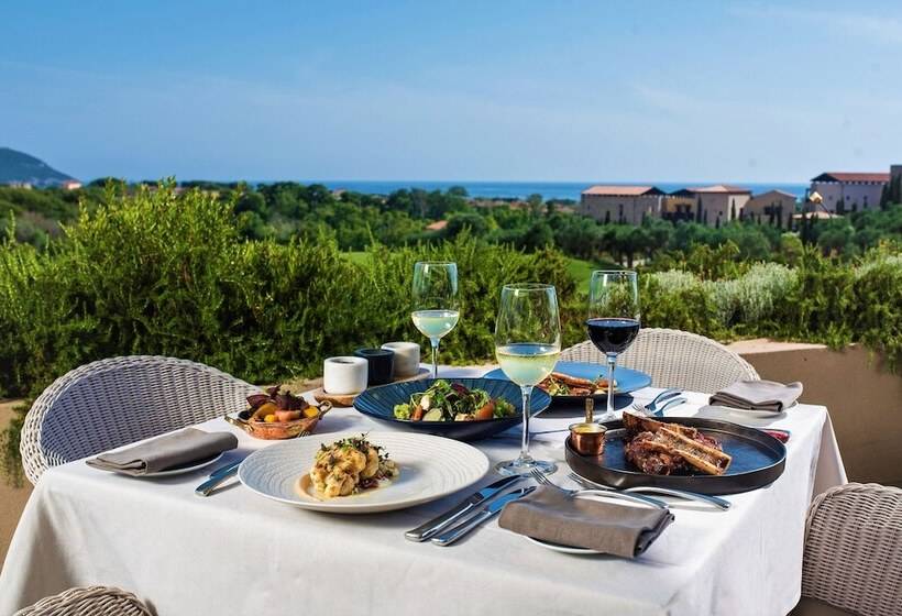 هتل The Westin Resort Costa Navarino