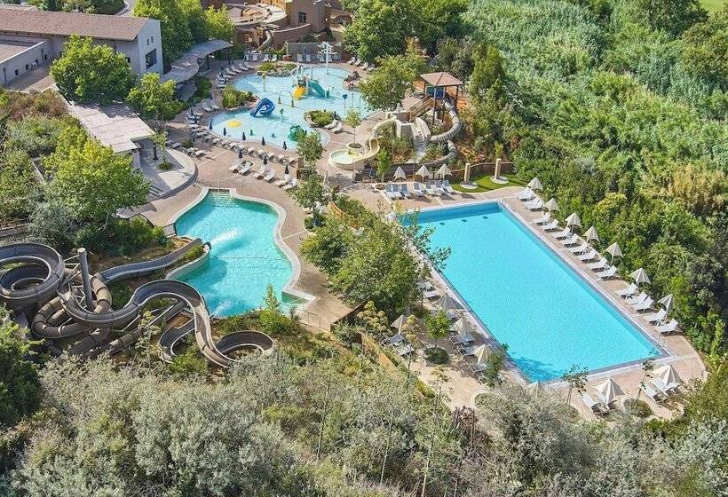 هتل The Westin Resort Costa Navarino