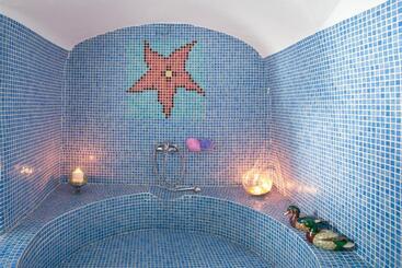 Kastro Suites
