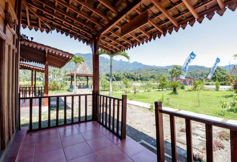 هتل Balkondes Duta Menoreh