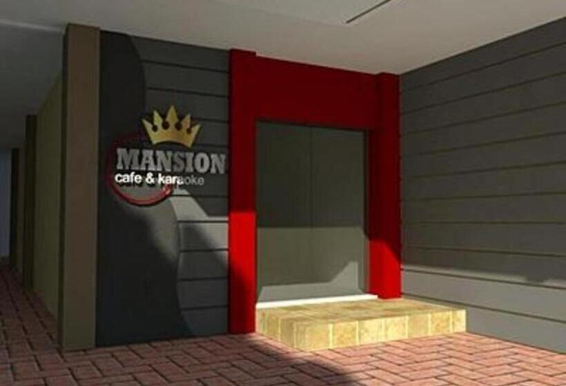 فندق Grand Mansion  Blitar