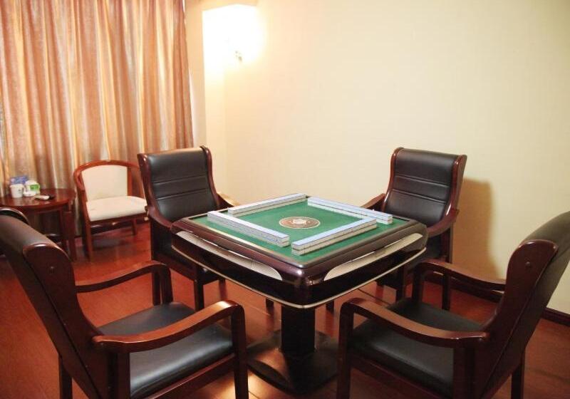 هتل Greentree Inn Hebei Handan Railway Station Express