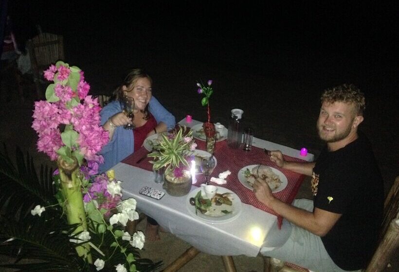 هتل Jao Bay Resort