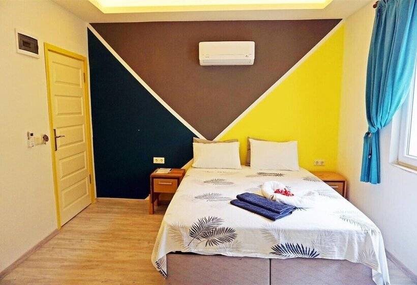 هتل Kas 11 Oda Boutique Pension