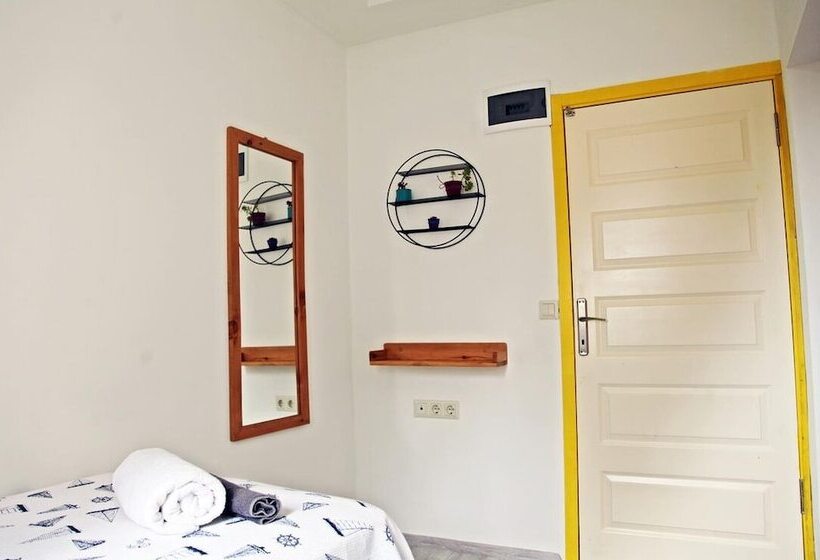 هتل Kas 11 Oda Boutique Pension