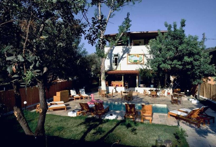 هتل Kas 11 Oda Boutique Pension