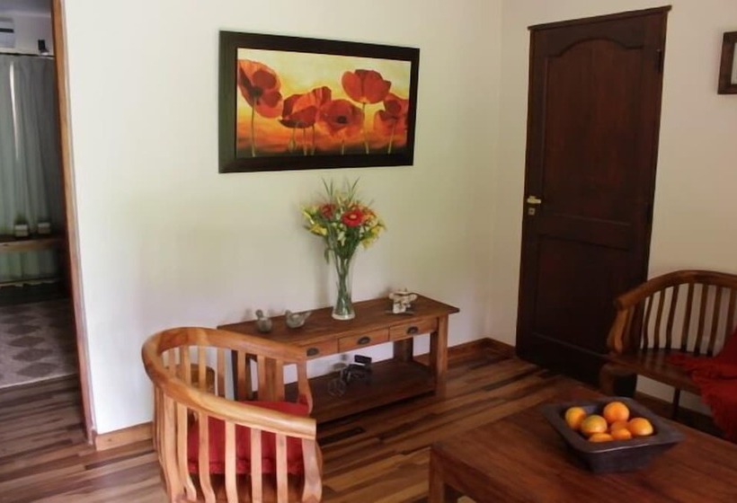 هتل Rio Arriba Suites Apartments Y Resto