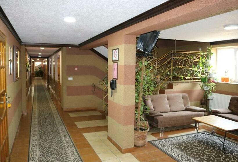 ホテル готель феєрія