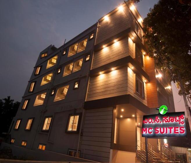 בית מלון כפרי Mc Suites Mysuru