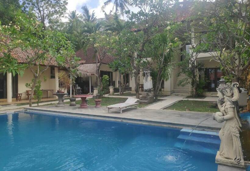 호텔 Oyo 90673 Rising Star Beach Resort