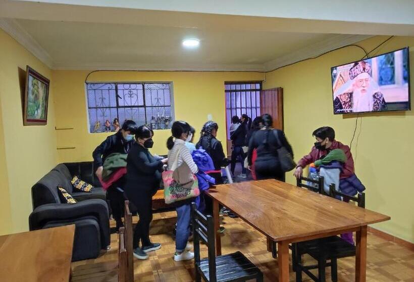 پانسیون Hostel Las Gardenias Ayacucho