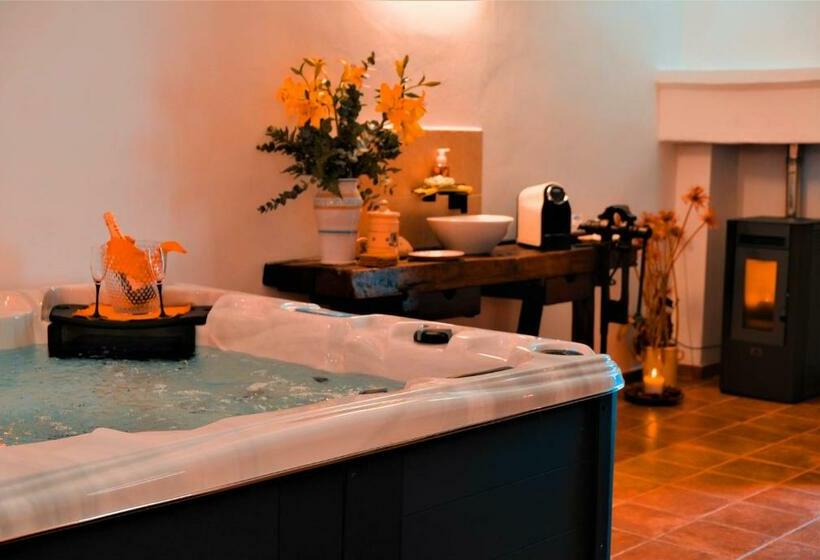 استراحتگاه Alchimia Luxury Suites