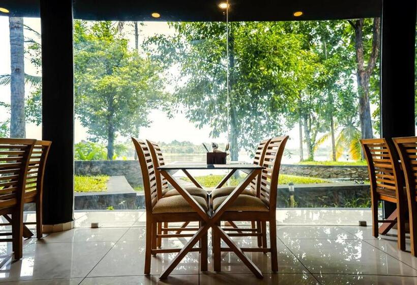 S River Resorts