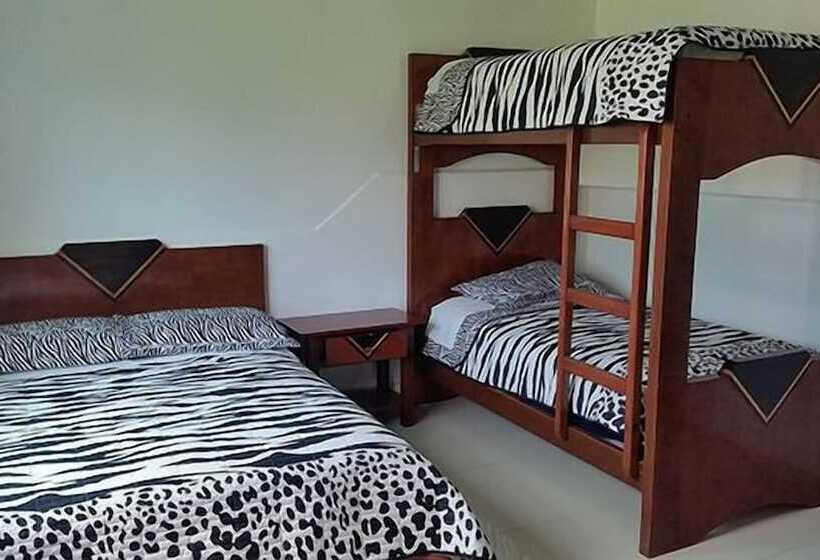هاستل Hosteria San Vicente