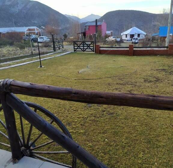 هاستل Nomade Mountain House