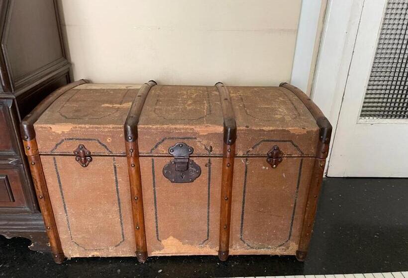 تختخواب و صبحانه Gastaldis   Old Style