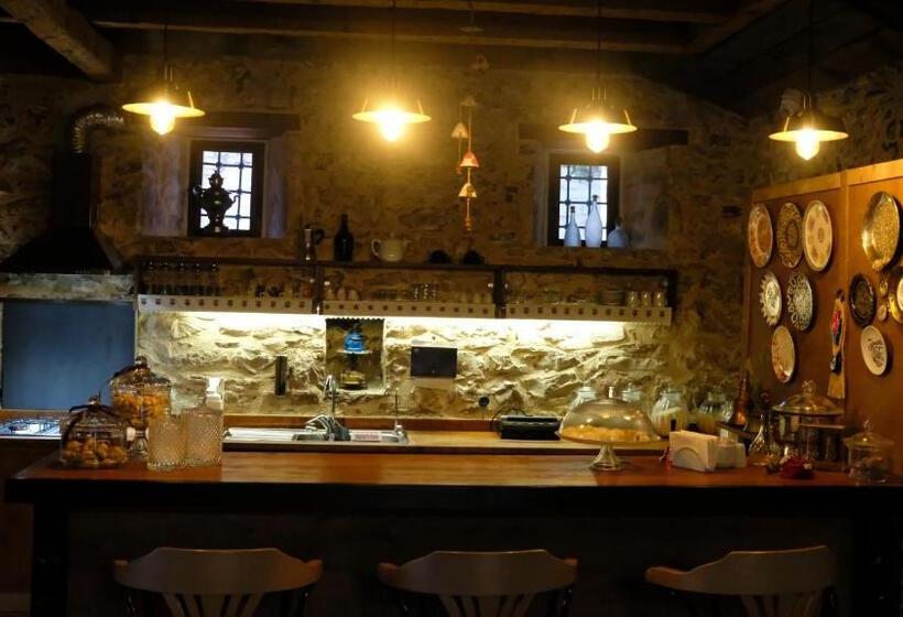 مبيت وإفطار Konak Bi̇ndalli