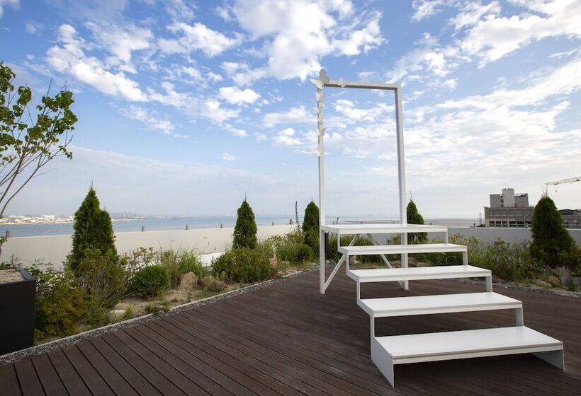 Blue Ocean Residence