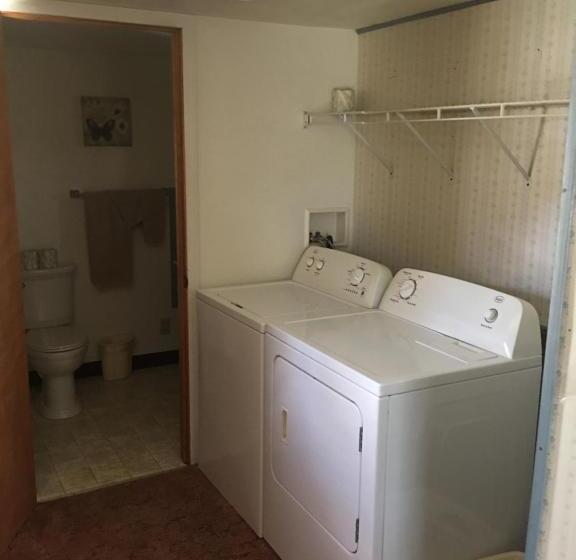 Cadiz Motel
