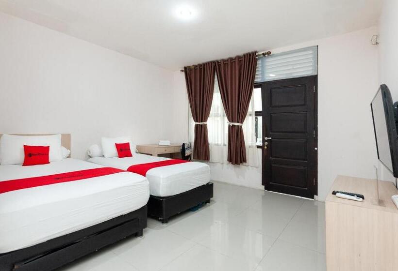 هتل Reddoorz Syariah Near Banda Aceh Convention Hall