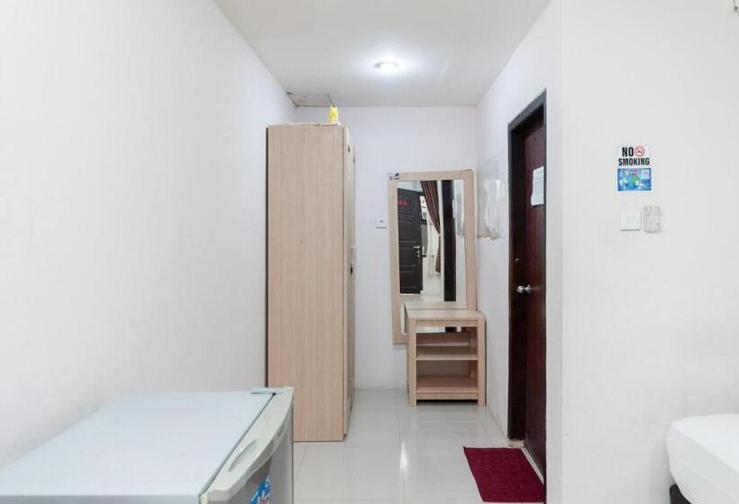 هتل Reddoorz Syariah Near Banda Aceh Convention Hall