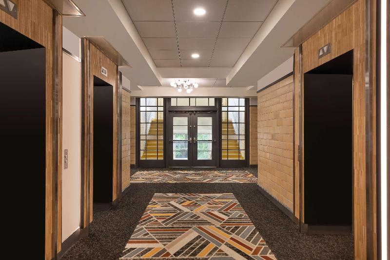 هتل The Slate Denver, Tapestry Collection By Hilton