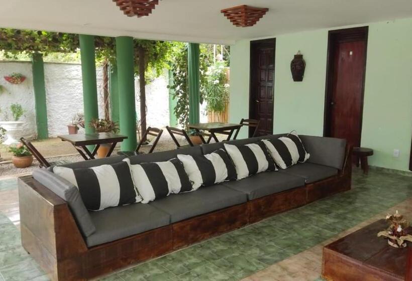 پانسیون Pousada Coconut Cumbuco