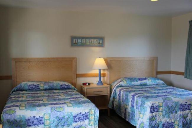 モーテル Pony Island Inn