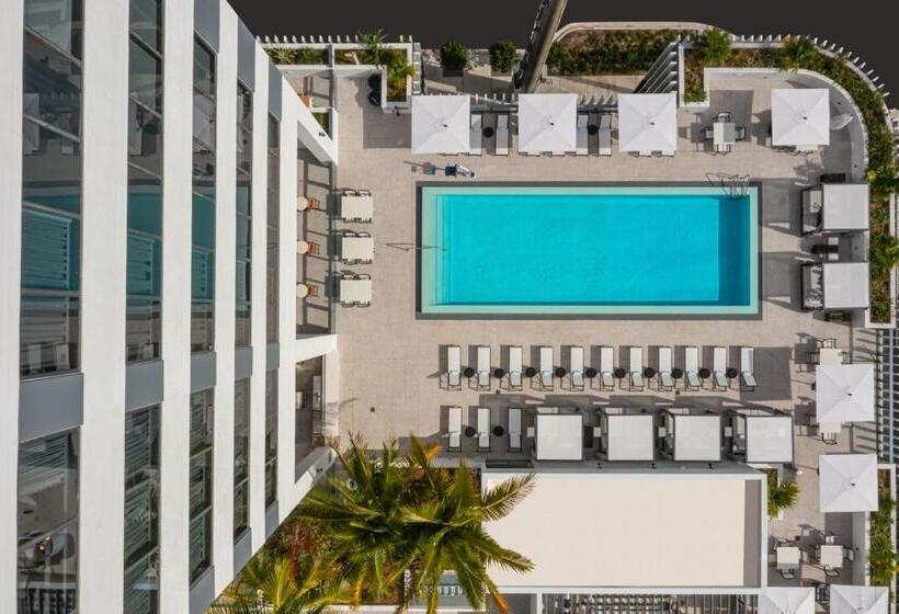فندق Element Miami Brickell