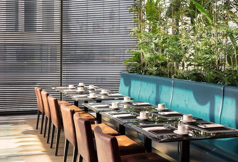 Fotos del hotel Four Points By Sheraton Istanbul Kagithane:  34