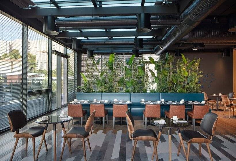 Fotos del hotel Four Points By Sheraton Istanbul Kagithane:  14