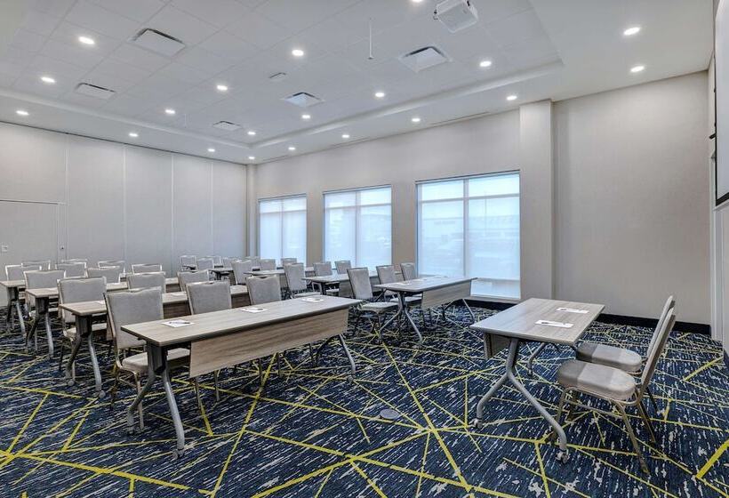 هتل Hampton Inn & Suites By Hilton Burlington Toronto