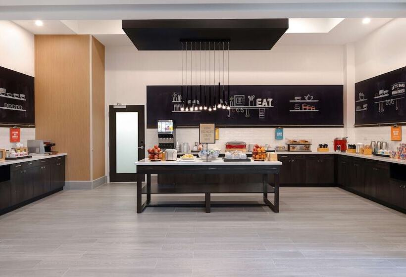 هتل Hampton Inn & Suites By Hilton Burlington Toronto