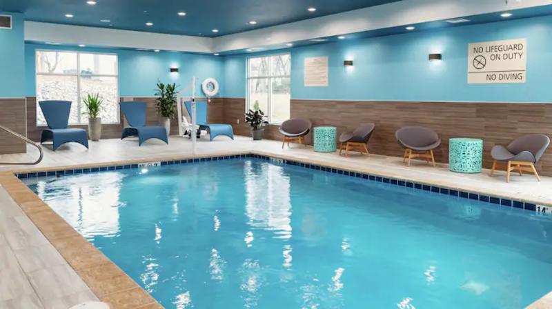 هتل Hampton Inn & Suites By Hilton Burlington Toronto