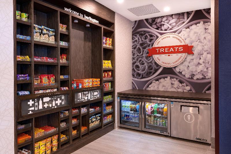 هتل Hampton Inn & Suites By Hilton Burlington Toronto